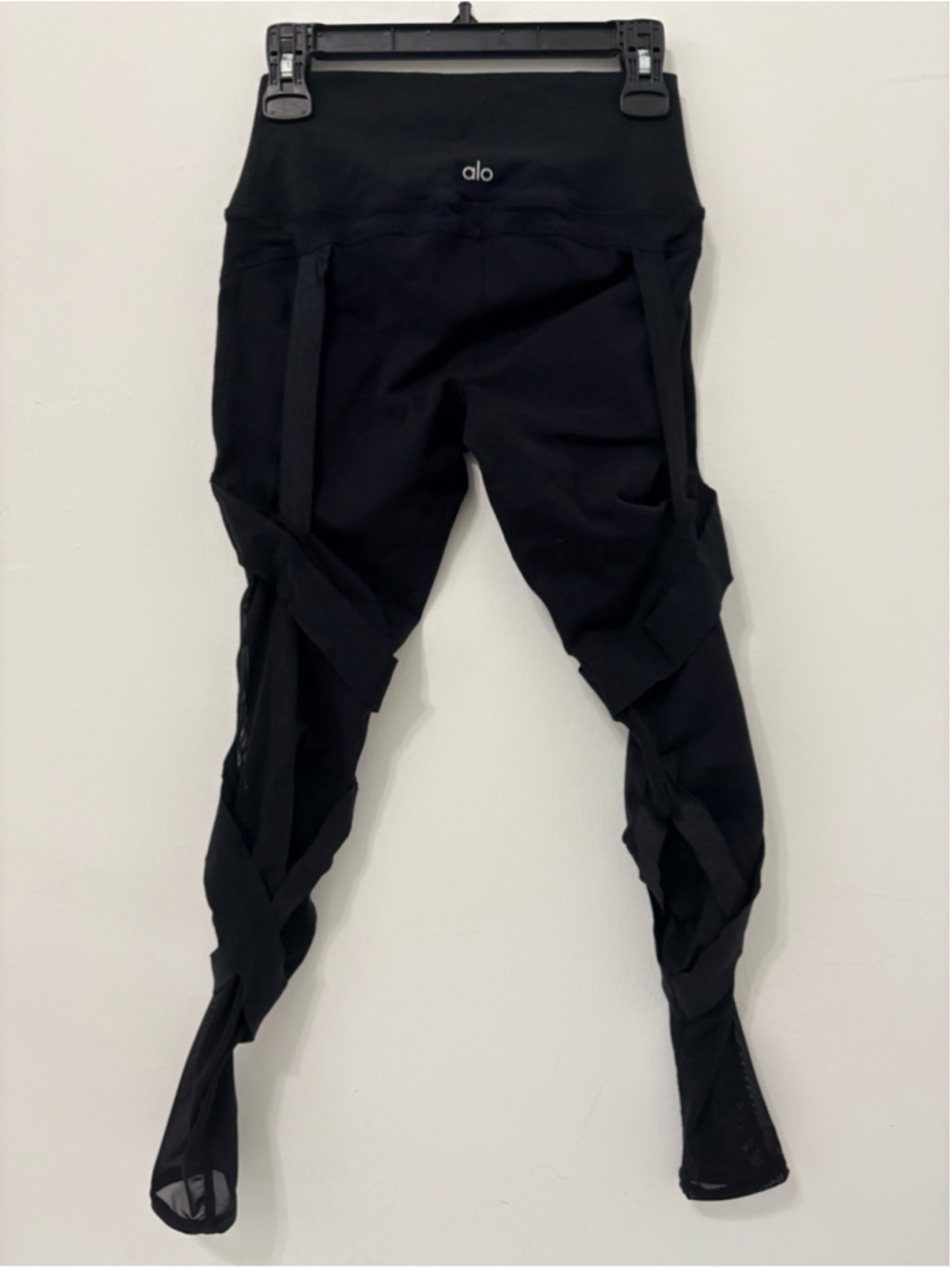 Alo Yoga High-Waist Bandage Legging Sz M Black EUC - Picture 6 of 10